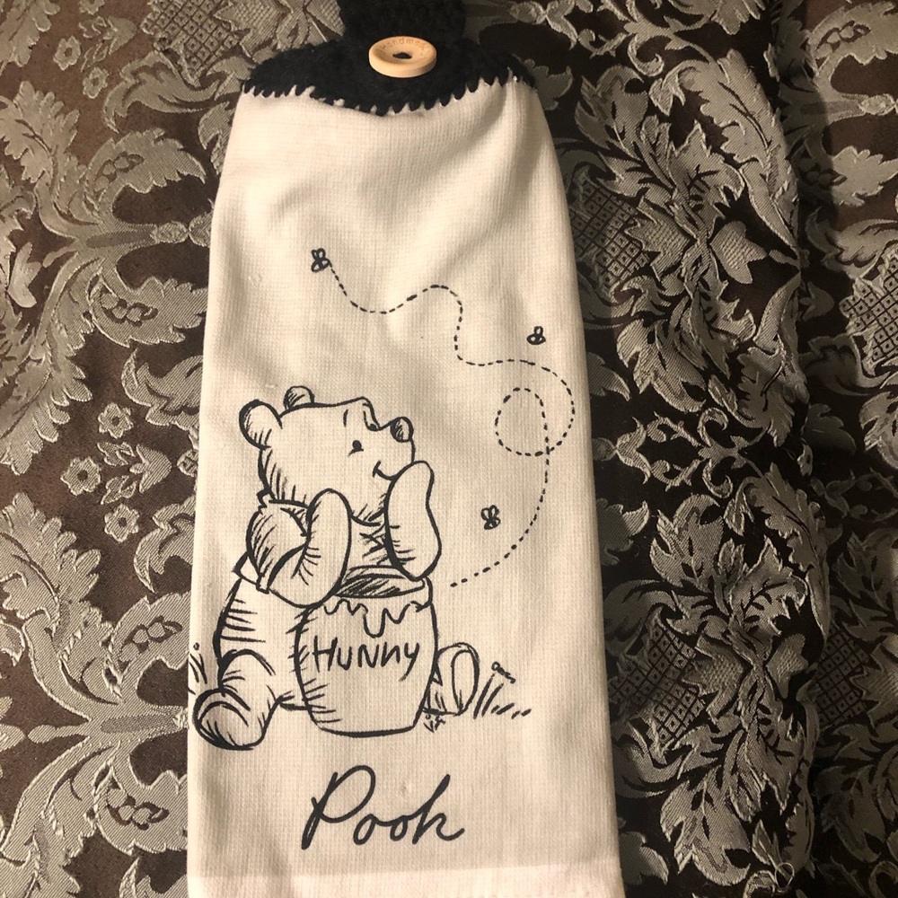 Winnie the Pooh Hanging Towel